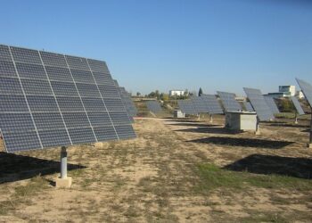 The construction of solar power plants is gaining momentum