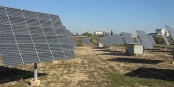 The construction of solar power plants is gaining momentum