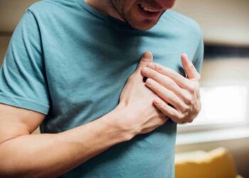 The first steps in a heart attack: how to act and what to remember