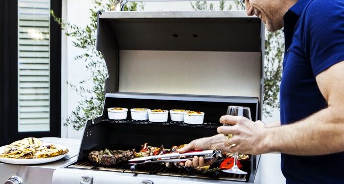 Барбекю на газовому грилі та перелік його головних переваг: що потрібно знати