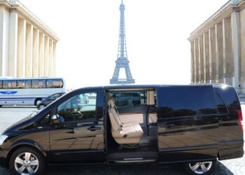 Convenient transfers from Paris to the airport: variety of vehicles
