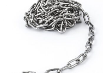 Применение нержавеющих стальных цепей в морской и автомобильной промышленности