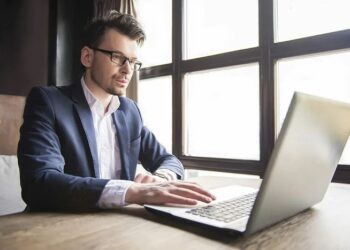 Creating your own website: the benefits of a personalized approach