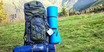 Як обирати туристичне спорядження: основні правила та поради
