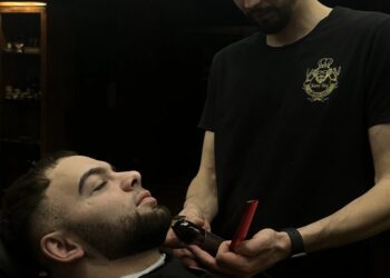 Преимущества и недостатки стрижек с бородой