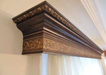 Виготовлення карнизів для штор: основні переваги та особливості