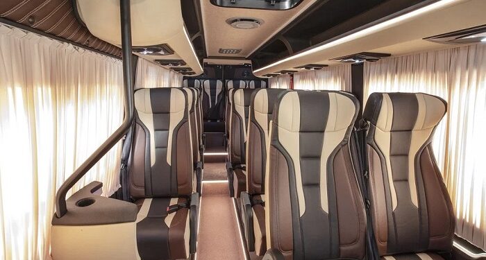 Перевезення до Польщі мікроавтобусами VIP-класу від KaraVAN: основні переваги