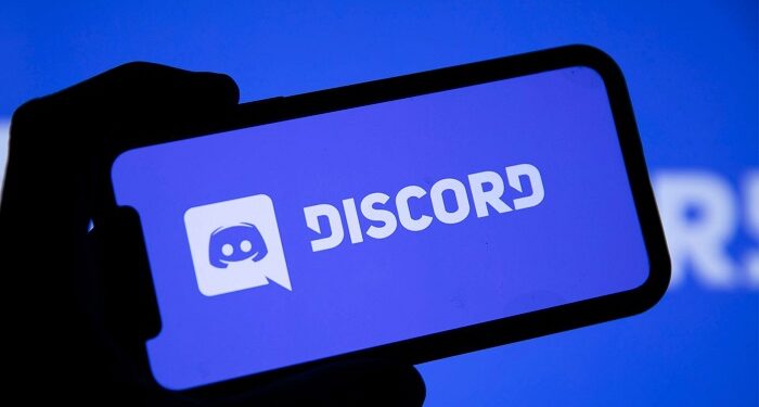 Buying a Discord account to establish communication between players