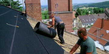 Монтаж єврорубероїду: надійний дах на десятиліття