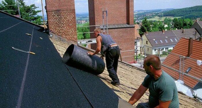 Монтаж єврорубероїду: надійний дах на десятиліття