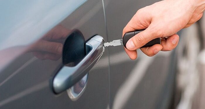 Auto locksmith services for a quick solution to any problems with car locks and keys