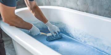 Жидкий акрил для ванн: основные преимущества и правила использования